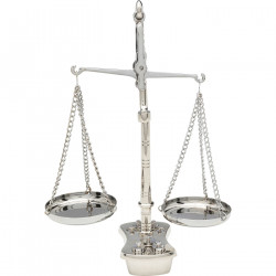 Peça Decorativa Scale 23cm
